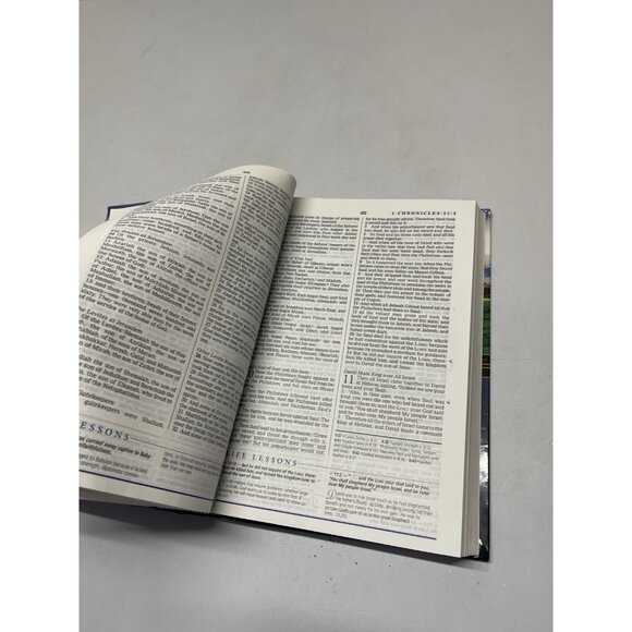 Charles F. Stanley Life Principles Bible LARGE PRINT NKJV - Picture 10 of 15